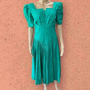 Lord & Taylor 1980’s fit n flare brocade vintage green dress with pockets-L